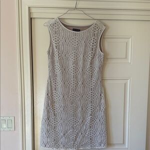 Elegant Lace Sleeveless Dress